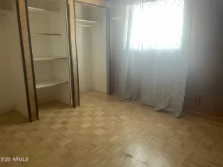 Photo #6: 6830879 Listing