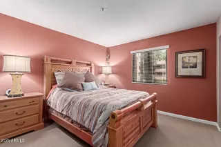 Photo #6: 6831054 Listing