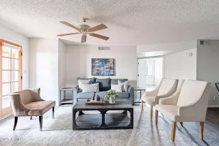 Photo #1: 6831072 Listing 