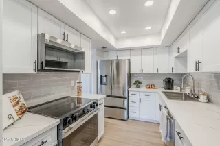 Photo #1: 6831330 Listing