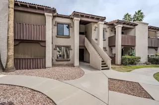 Photo #2: 6831330 Listing