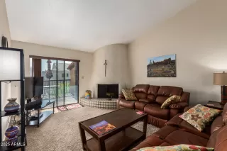 Photo #1: 6831385 Listing