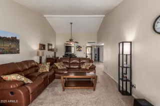 Photo #2: 6831385 Listing