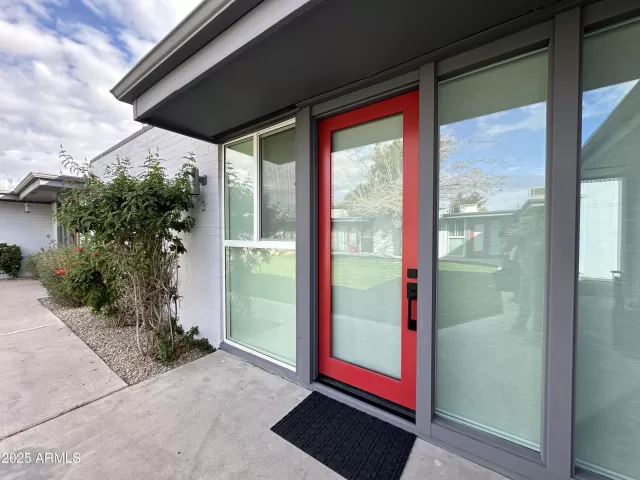 MLS: 6831453 Condo For Sale
