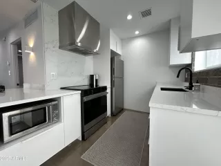 Photo #2: 6831453 Listing