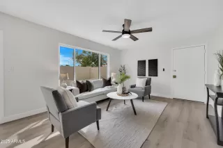 Photo #4: 6831663 Listing