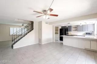 Photo #2: 6832041 Listing