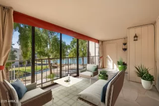 Photo #2: 6832222 Listing