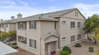 Photo #5: 6832395 Listing