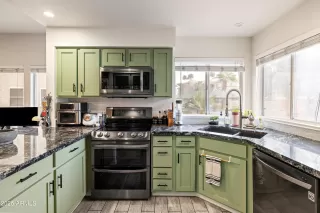 Photo #6: 6832566 Listing