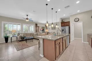 Photo #4: 6832731 Listing 