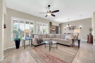 Photo #5: 6832731 Listing 