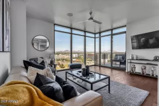 Photo #1: 6833076 Listing 