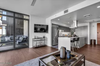 Photo #3: 6833076 Listing 