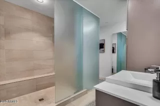 Photo #5: 6833076 Listing 