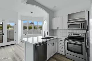 Photo #1: 6833090 Listing 