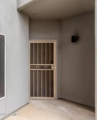 Photo #5: 6833141 Listing