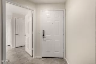 Photo #6: 6833141 Listing