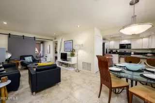 Photo #5: 6833296 Listing 