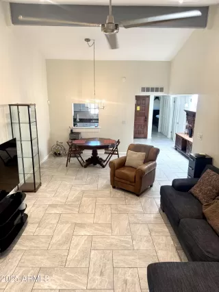 Photo #2: 6833512 Listing 