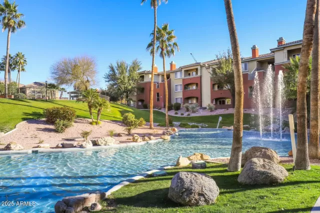 MLS: 6833534 Condo For Sale