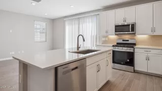 Photo #6: 6833552 Listing 