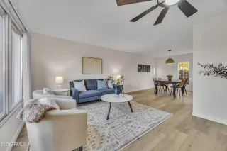 Photo #3: 6833670 Listing 