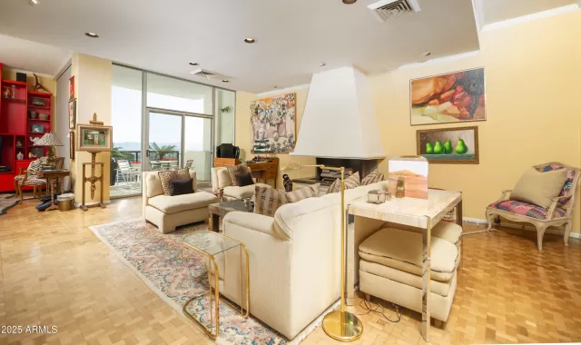 MLS: 6833771 Condo For Sale