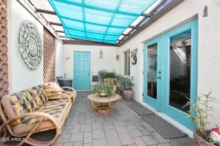 Photo #3: 6833992 Listing