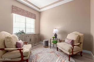 Photo #4: 6834000 Listing 