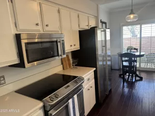 Photo #2: 6834048 Listing 