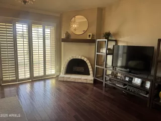 Photo #5: 6834048 Listing 