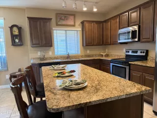 Photo #3: 6834174 Listing 