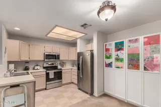 Photo #3: 6834187 Listing