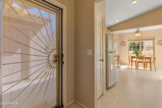 Photo #4: 6834196 Listing