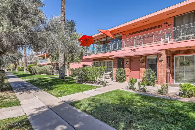 MLS: 6834274 Condo For Sale