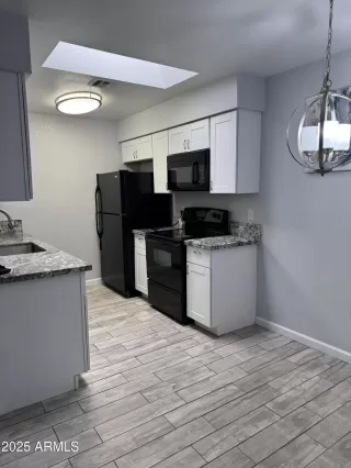 Photo #5: 6834495 Listing