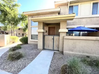 More Details about MLS # 6834589 : 1225 N 36TH STREET#1054