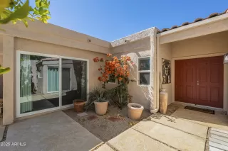 Photo #2: 6835085 Listing