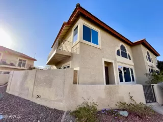 Photo #2: 6835476 Listing