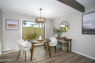 Photo #4: 6835547 Listing 