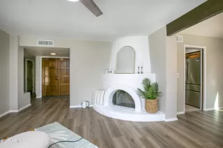 Photo #5: 6835547 Listing 