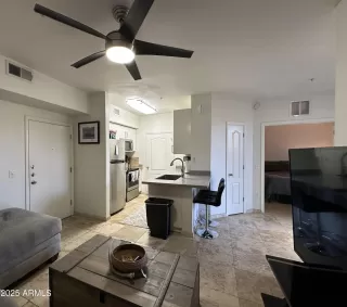 Photo #3: 6835689 Listing