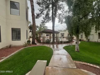 Photo #5: 6835801 Listing 