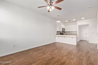 Photo #5: 6835937 Listing 