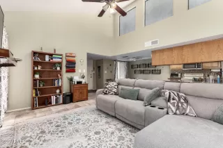 Photo #5: 6835940 Listing