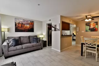 More Details about MLS # 6836246 : 12123 W BELL ROAD#218