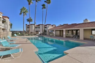 Photo #3: 6836246 Listing