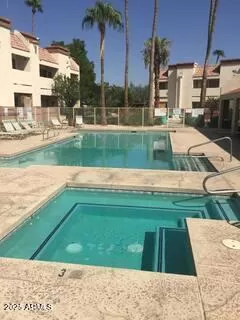 Photo #2: 6836250 Listing 