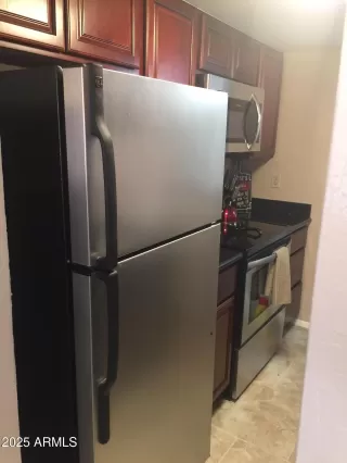 Photo #5: 6836250 Listing 